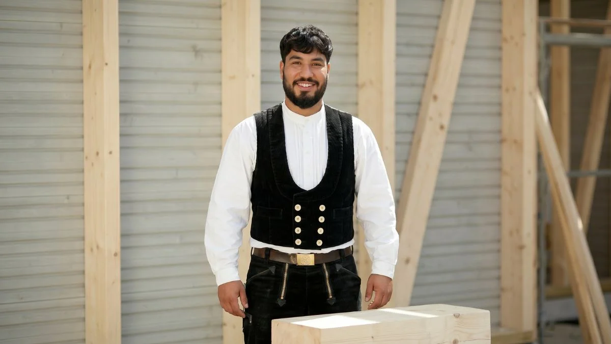 Kontakt zu Ideen mit Holz - KI-generiertes Bild - Tamim Hashimi